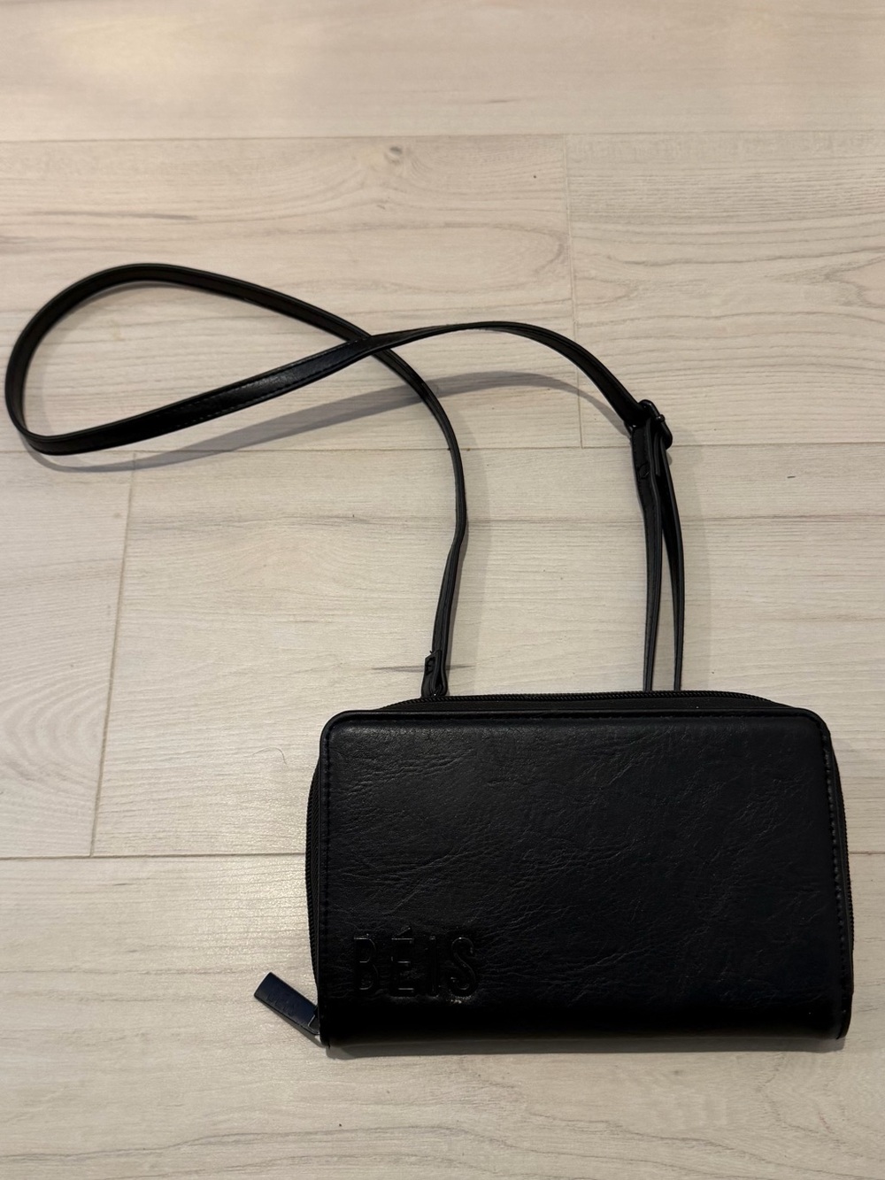 BEIS Black Crossbody Wallet Bag Like New